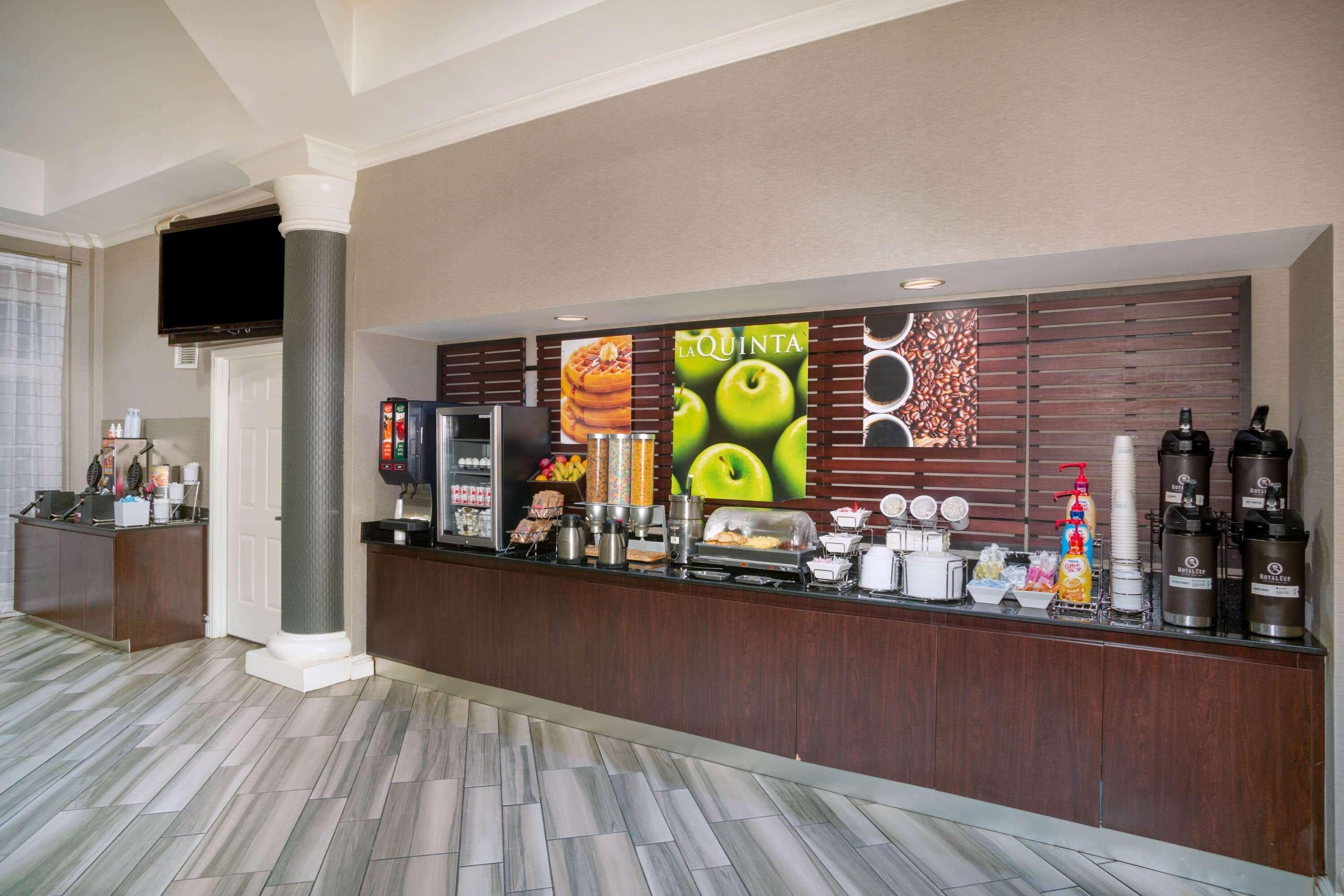 Hotel La Quinta By Wyndham St. Louis Westport Maryland Heights Exterior foto