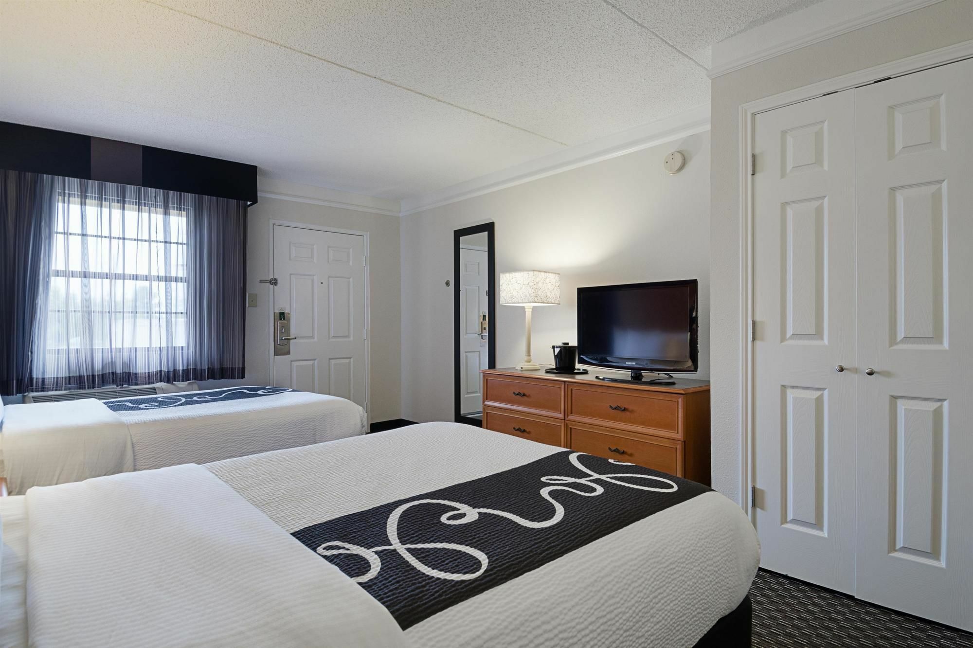Hotel La Quinta By Wyndham St. Louis Westport Maryland Heights Exterior foto